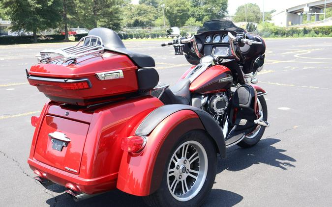 2018 Harley-Davidson Tri Glide Ultra FLHTCUTG