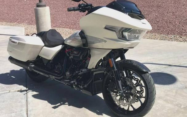 2024 Harley-Davidson CVO Road Glide ST Review [13 Fast Facts]