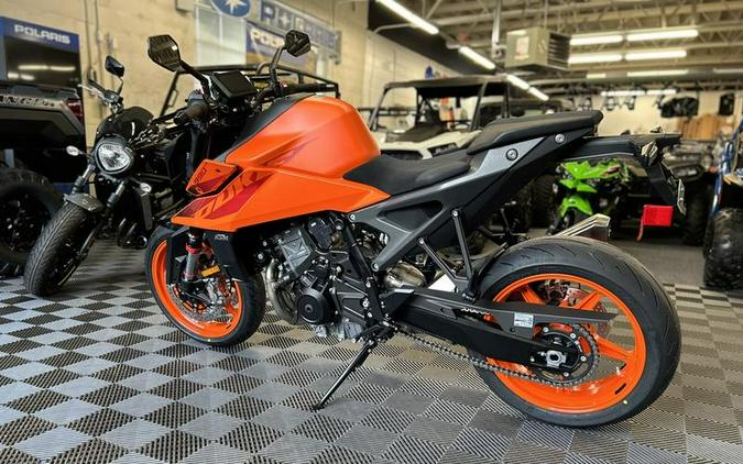 2024 KTM 990 Duke