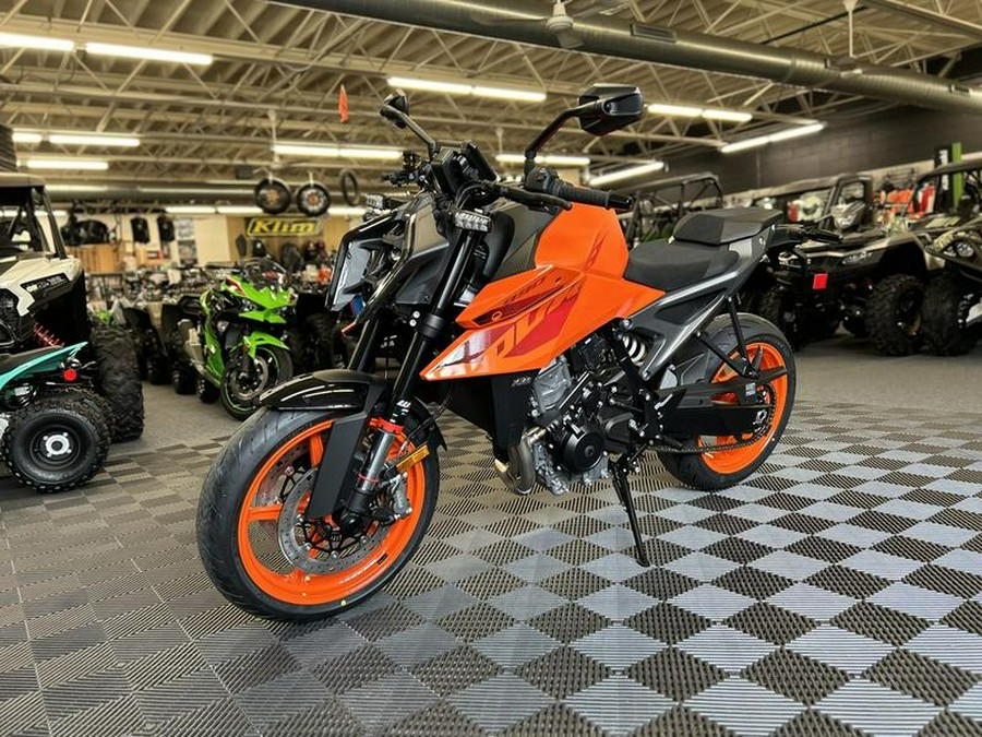 2024 KTM 990 Duke