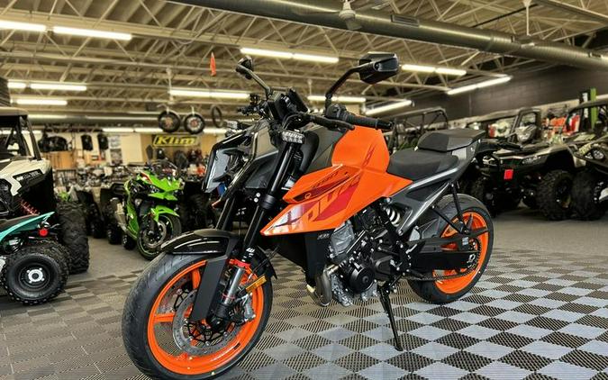 2024 KTM 990 Duke