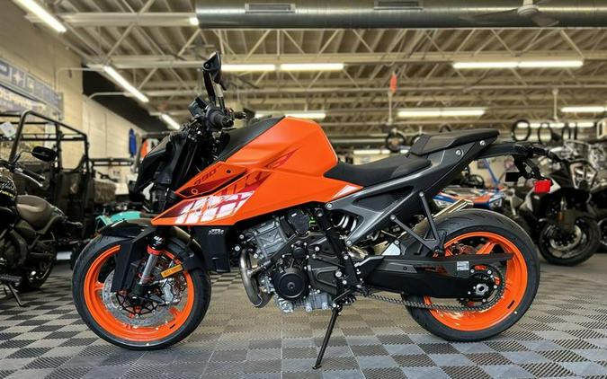 2024 KTM 990 Duke