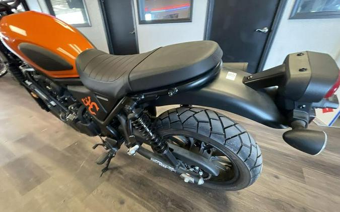 2023 Honda® SCL500AP
