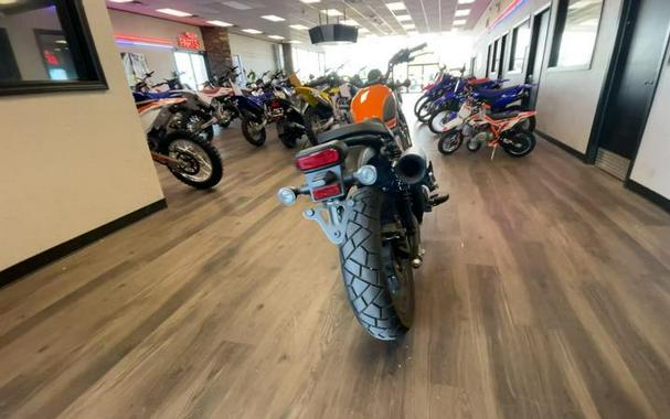 2023 Honda® SCL500AP