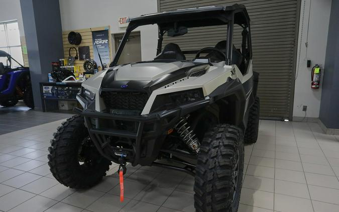 2024 Polaris Industries GENERAL XP 1000 PREMIUM - M SILVER QUARTZ Premium