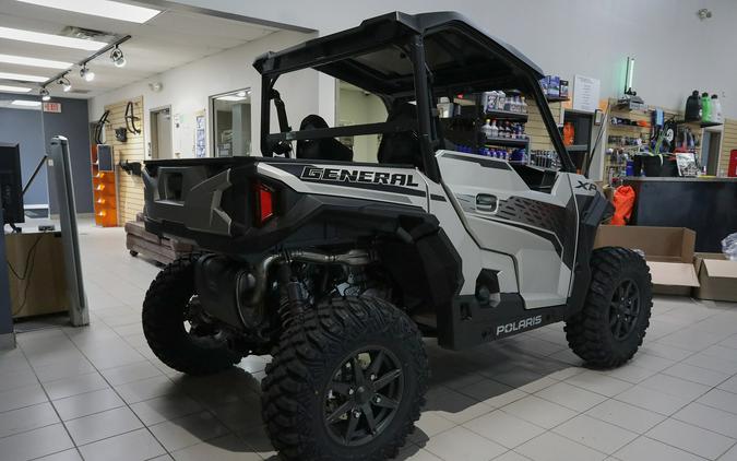 2024 Polaris Industries GENERAL XP 1000 PREMIUM - M SILVER QUARTZ Premium