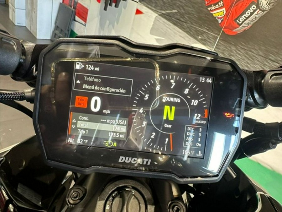 2023 Ducati Diavel V4 Thrilling Black