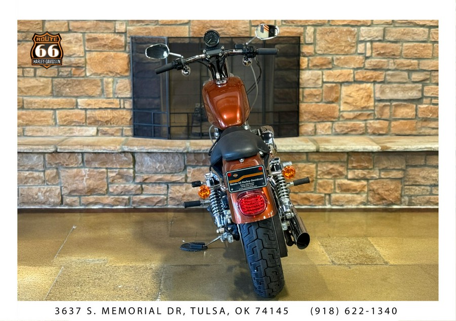 2004 Harley-Davidson® Sportster® 883 Custom Orange