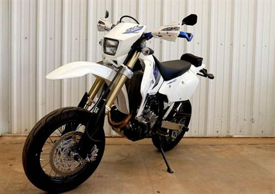 2022 Suzuki DR-Z400SM