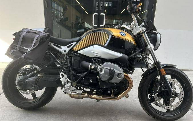 2020 BMW R nineT Pure 719 Black Storm Met/Aurum