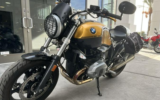 2020 BMW R nineT Pure 719 Black Storm Met/Aurum