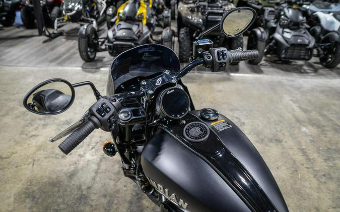 2024 Indian Motorcycle® Sport Chief Black Smoke