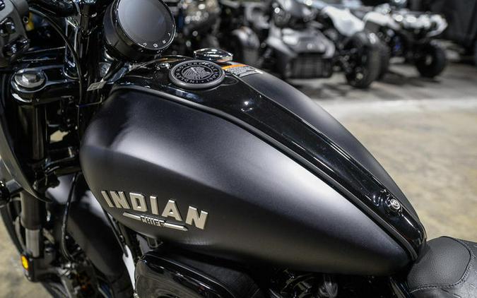 2024 Indian Motorcycle® Sport Chief Black Smoke