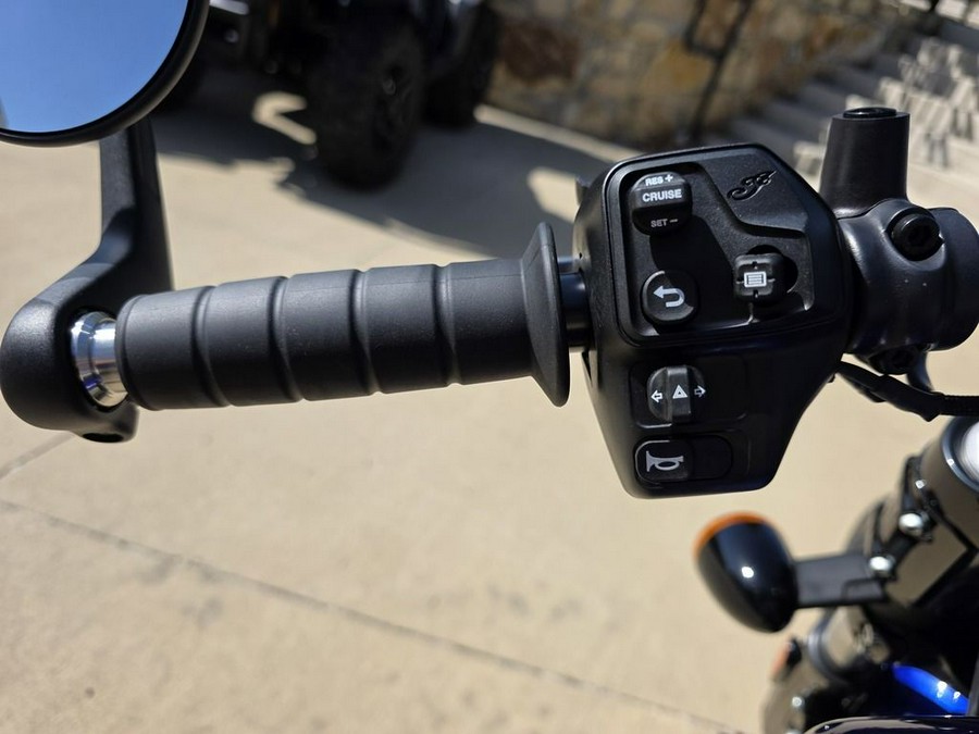 2025 Indian Motorcycle® Scout® Bobber Limited +Tech Spirit Blue Metallic