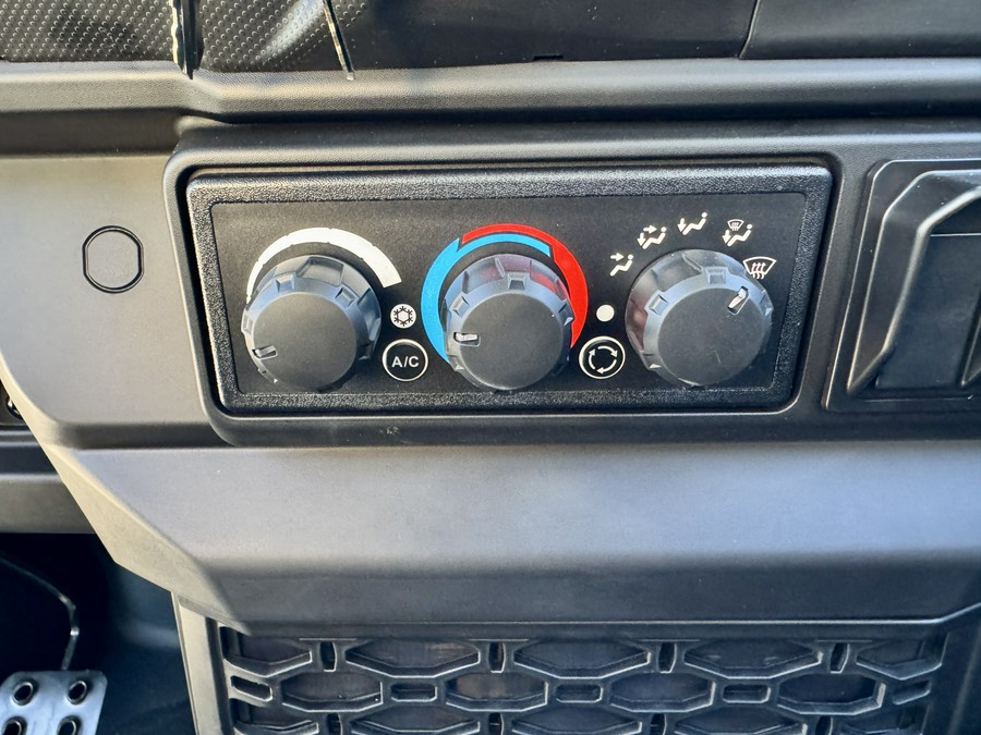 2026 Can-Am Defender Limited HD11