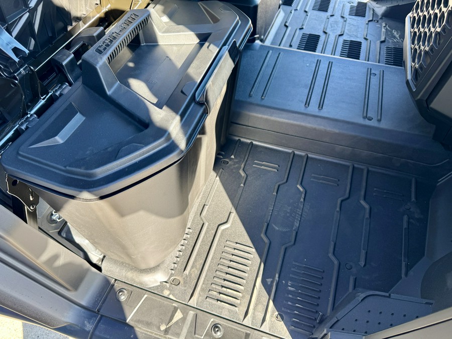 2026 Can-Am Defender Limited HD11