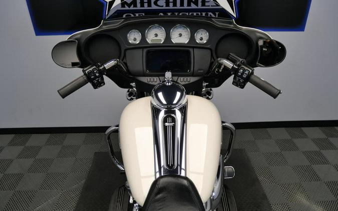 2022 Harley-Davidson® FLHX - Street Glide®