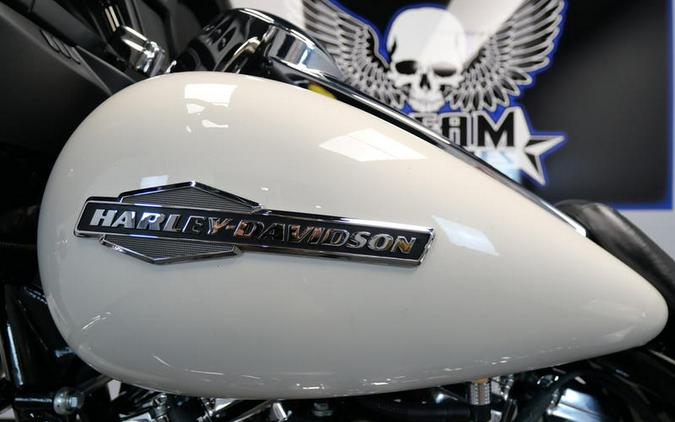 2022 Harley-Davidson® FLHX - Street Glide®