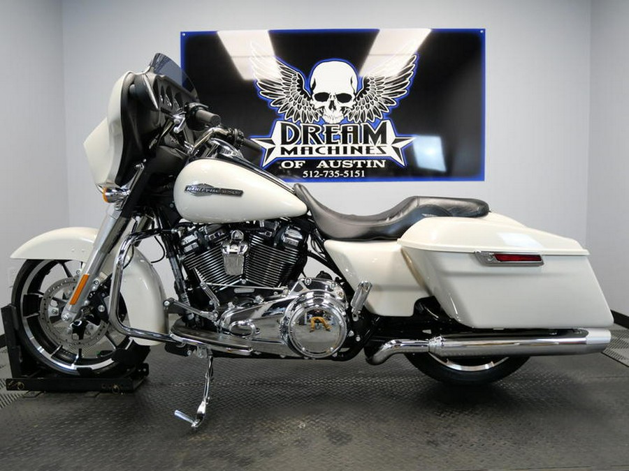 2022 Harley-Davidson® FLHX - Street Glide®