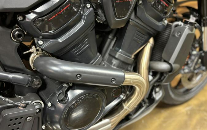 RA1250ST 2025 Pan America® 1250 ST