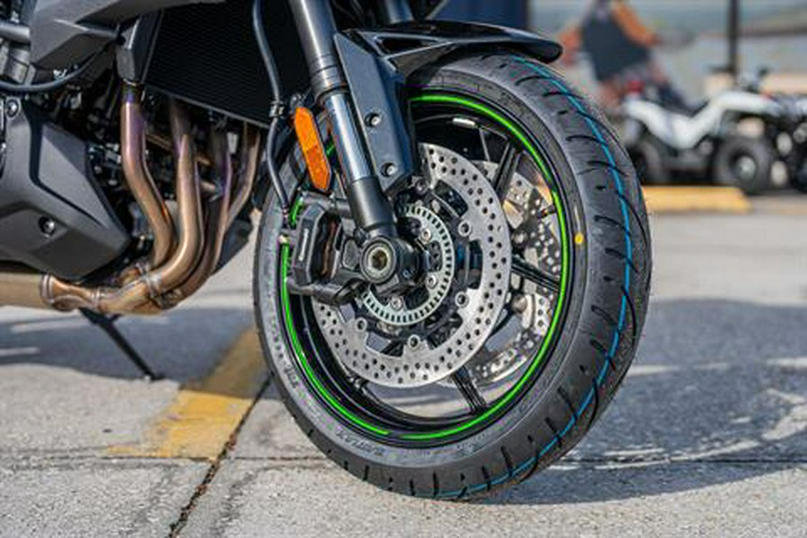 2025 Kawasaki Versys 1100 SE LT ABS