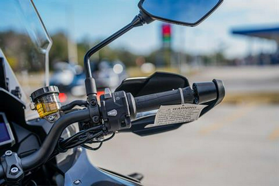 2025 Kawasaki Versys 1100 SE LT ABS