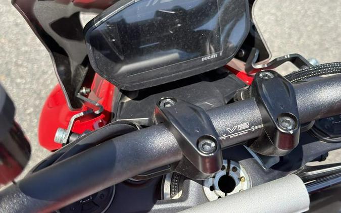 2022 Ducati Streetfighter V2 Ducati Red