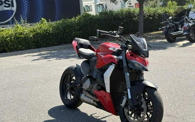 2022 Ducati Streetfighter V2 Ducati Red