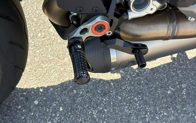 2022 Ducati Streetfighter V2 Ducati Red