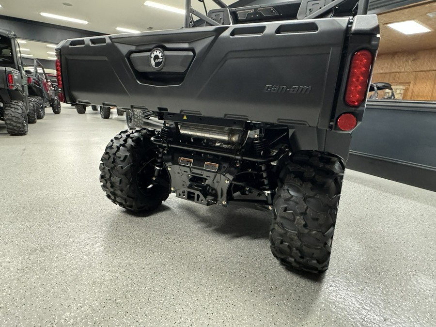 2026 Can-Am Defender HD7