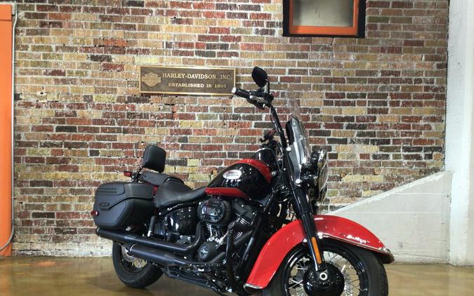 2022 Harley-Davidson Heritage Classic 114 Redline Red/Vivid Black (Black Finish w/Laced Wheels)