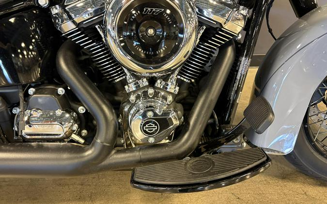 2025 Harley-Davidson Heritage Classic FLHC