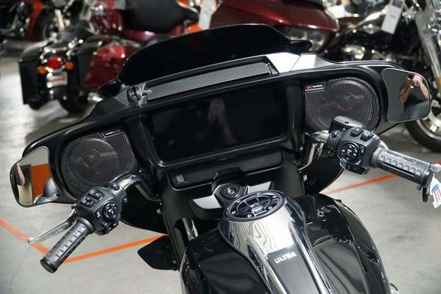 2025 Harley-Davidson Street Glide FLHXU - Ultra