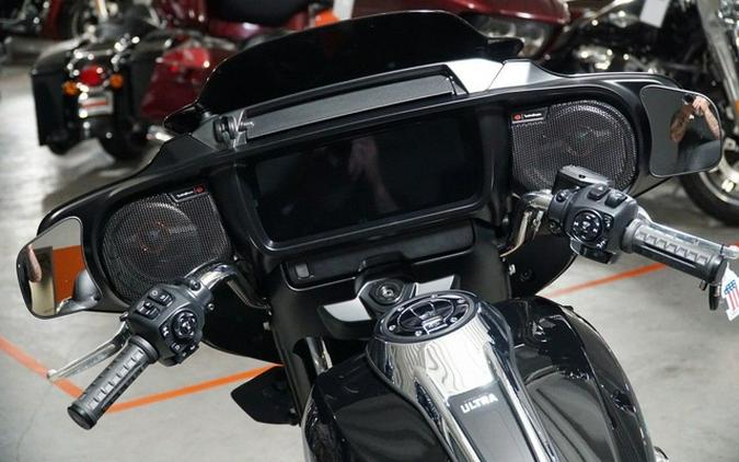 2025 Harley-Davidson Street Glide FLHXU - Ultra