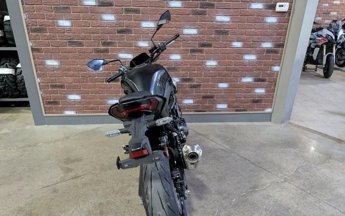 2025 Kawasaki Z900 ABS Metallic Spark Black/Metallic Carbon Gray