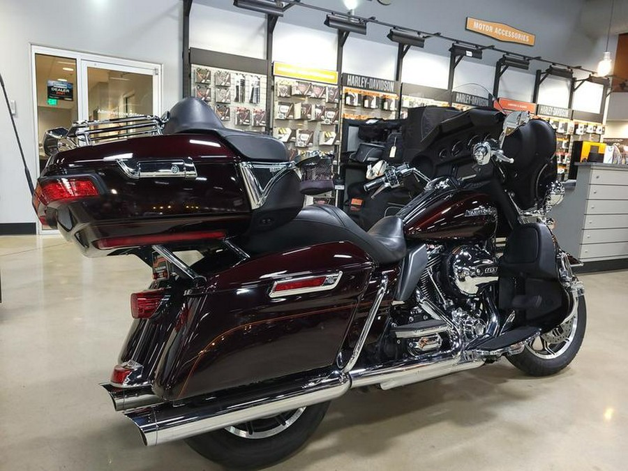 2014 Harley-Davidson® FLHTCU - Electra Glide® Ultra Classic®