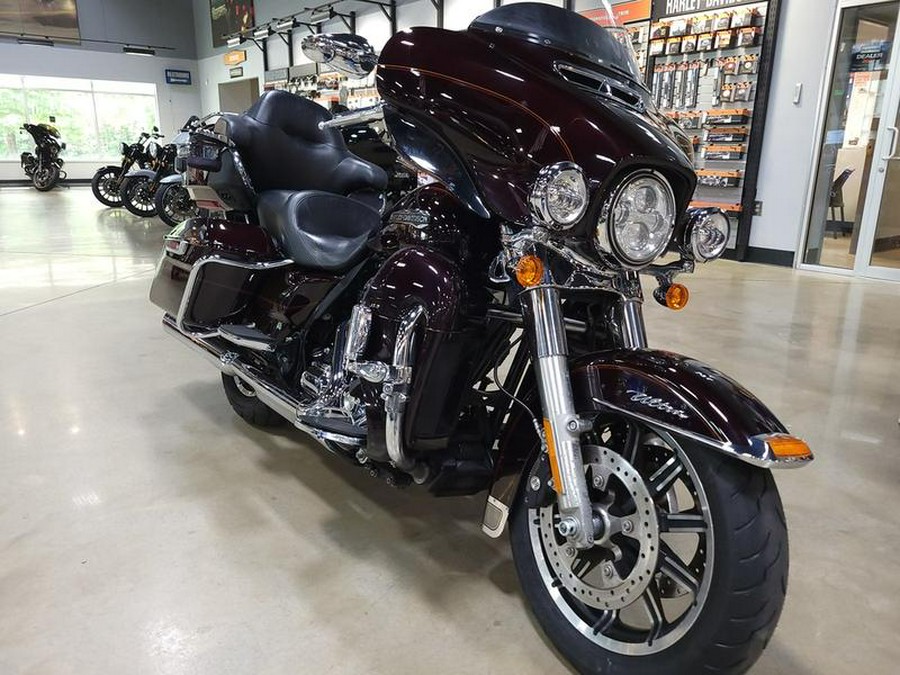 2014 Harley-Davidson® FLHTCU - Electra Glide® Ultra Classic®