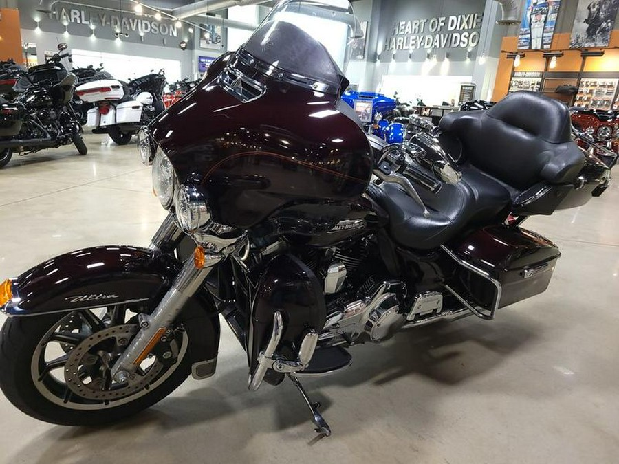 2014 Harley-Davidson® FLHTCU - Electra Glide® Ultra Classic®