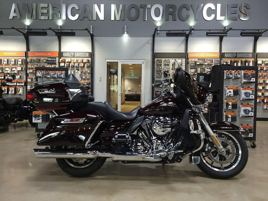 2014 Harley-Davidson® FLHTCU - Electra Glide® Ultra Classic®