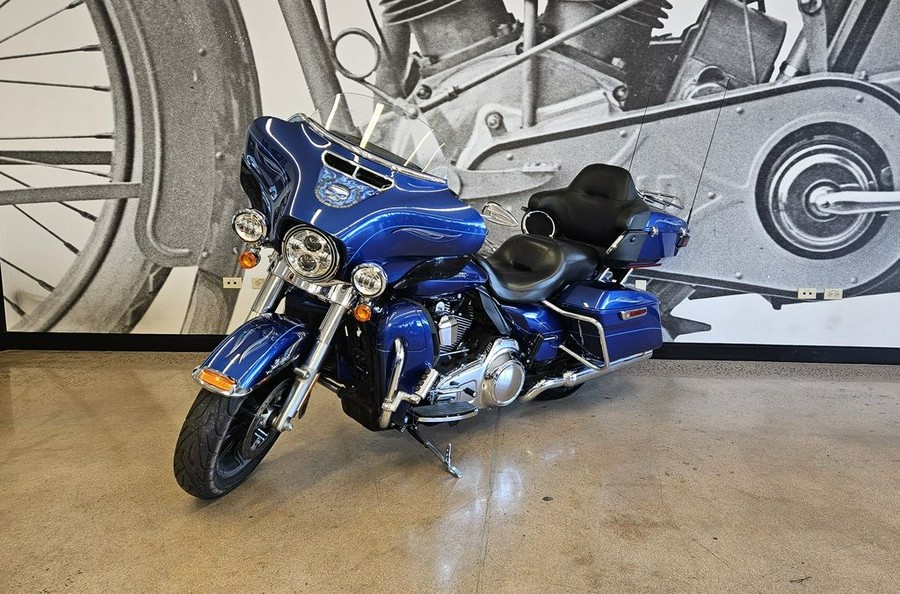 2015 Harley-Davidson® FLHTKL - Ultra Limited Low