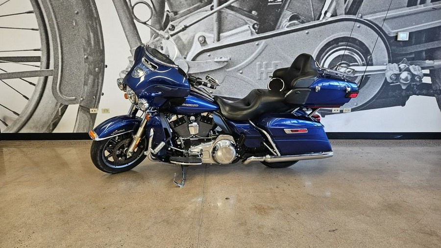 2015 Harley-Davidson® FLHTKL - Ultra Limited Low