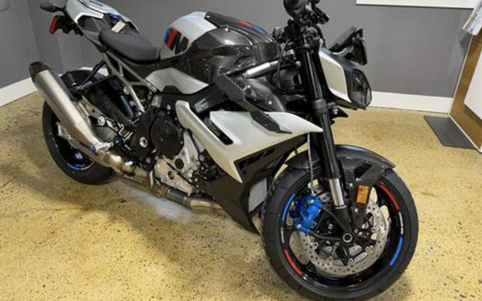 2026 BMW M 1000 R