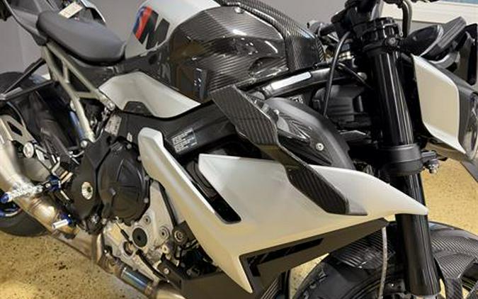 2026 BMW M 1000 R