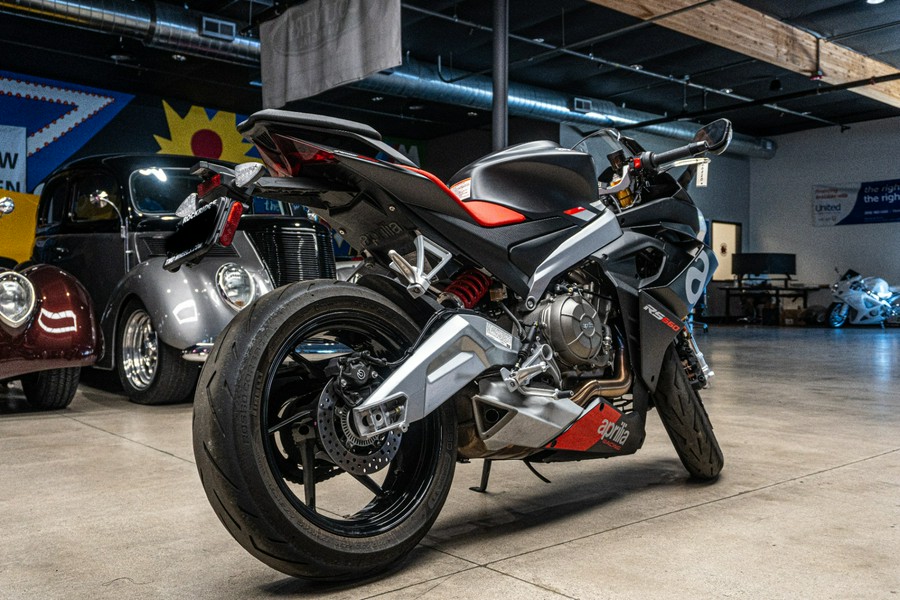 2022 Aprilia RS