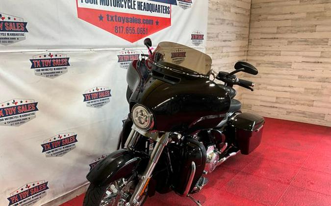 2019 Harley-Davidson Street Glide Base