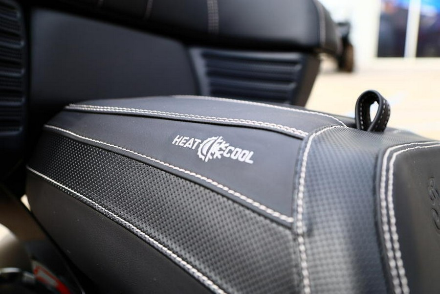 2025 Indian Motorcycle ROADMASTER DARK HORSE PREM AUDIO BLACK SMOKE 49S