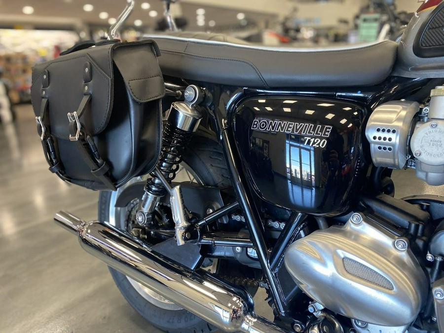 2023 Triumph Bonneville T120 Chrome Edition