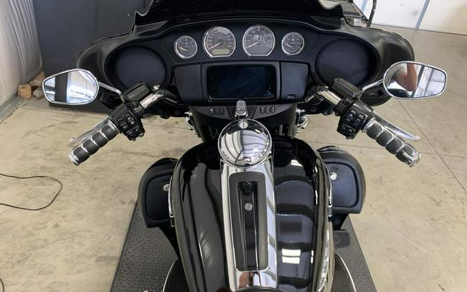 2019 Harley-Davidson® FLHTCU - Electra Glide® Ultra Classic®