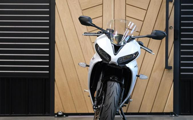 2025 Triumph Daytona 660 Snowdonia White/Sapphire Black 660 SNOWDONIA WHITE SAPPHIRE BLACK