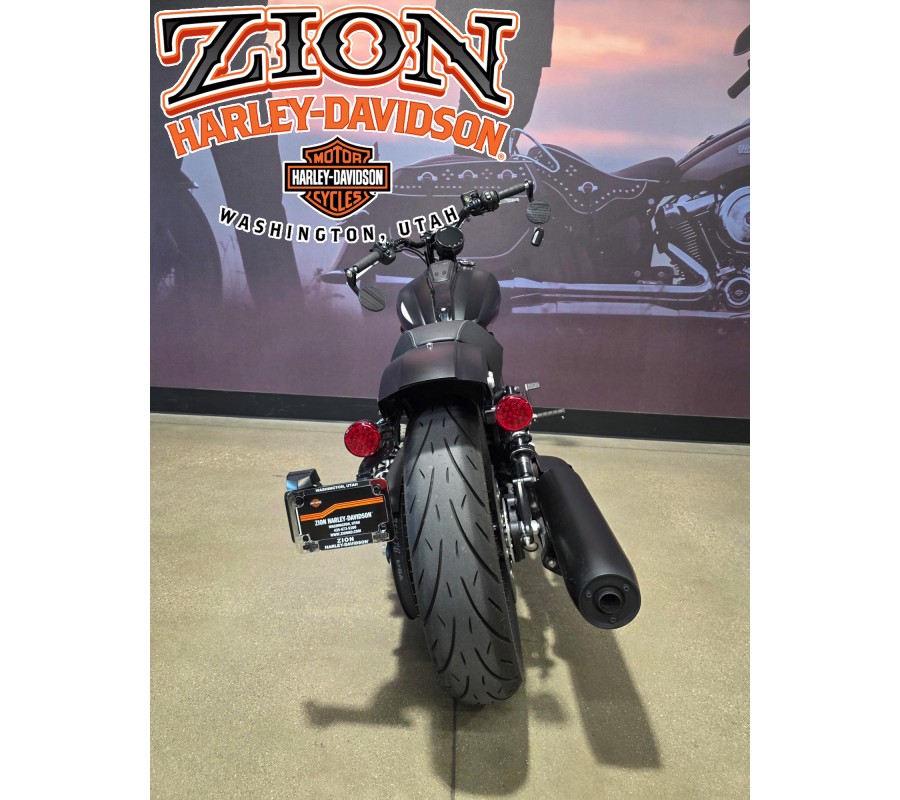 2025 Indian Motorcycle Sport Scout® Black Metallic